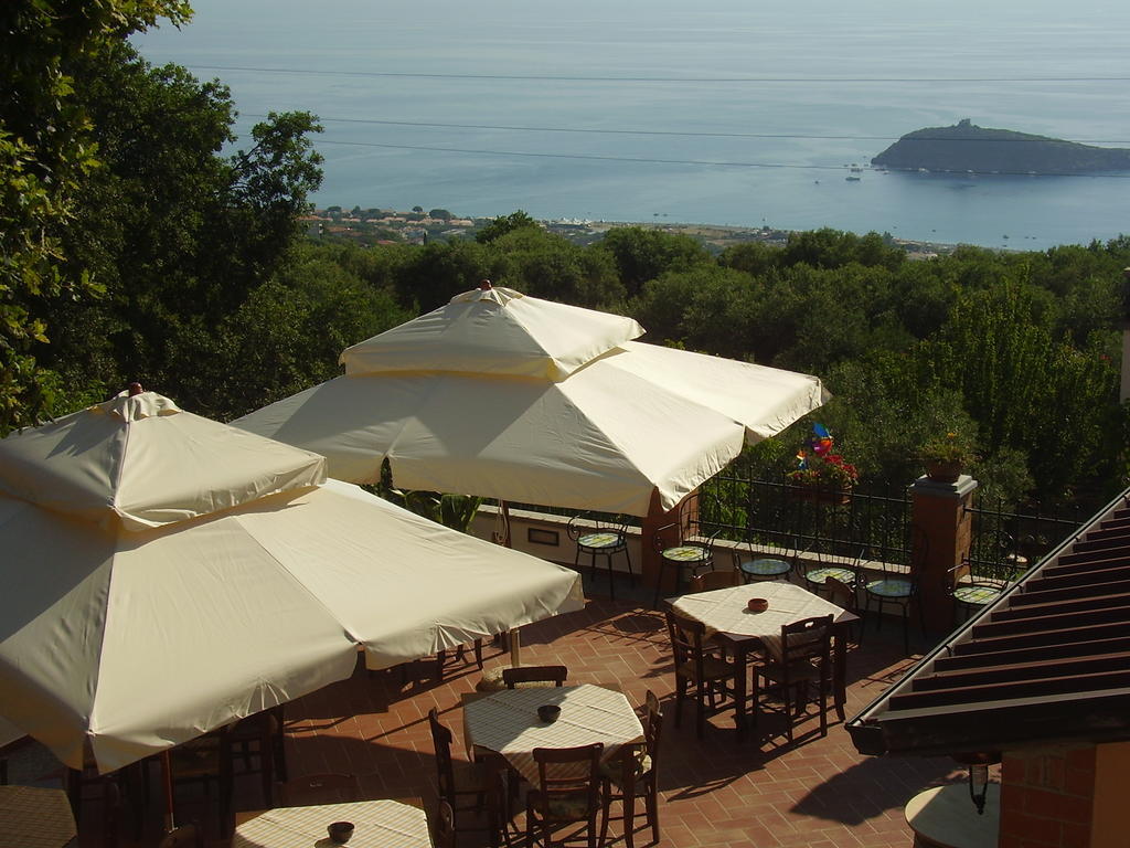 Agritursmo Montesalerno Villa Diamante Luaran gambar