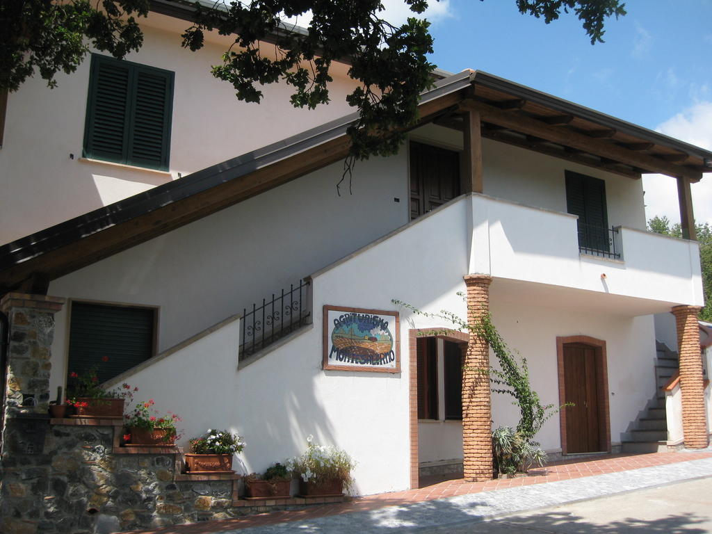 Agritursmo Montesalerno Villa Diamante Luaran gambar